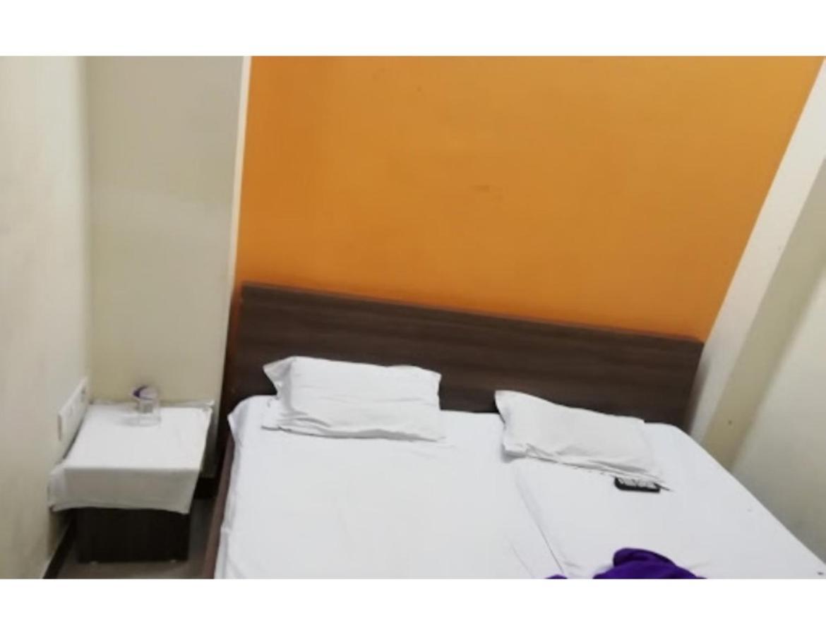 Hotel Adarsh, Ujjain Eksteriør bilde