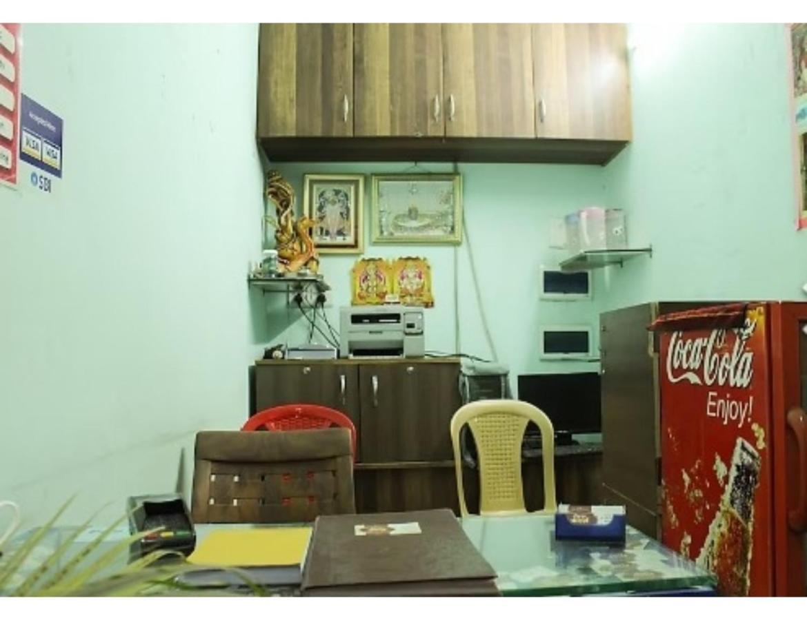 Hotel Adarsh, Ujjain Eksteriør bilde
