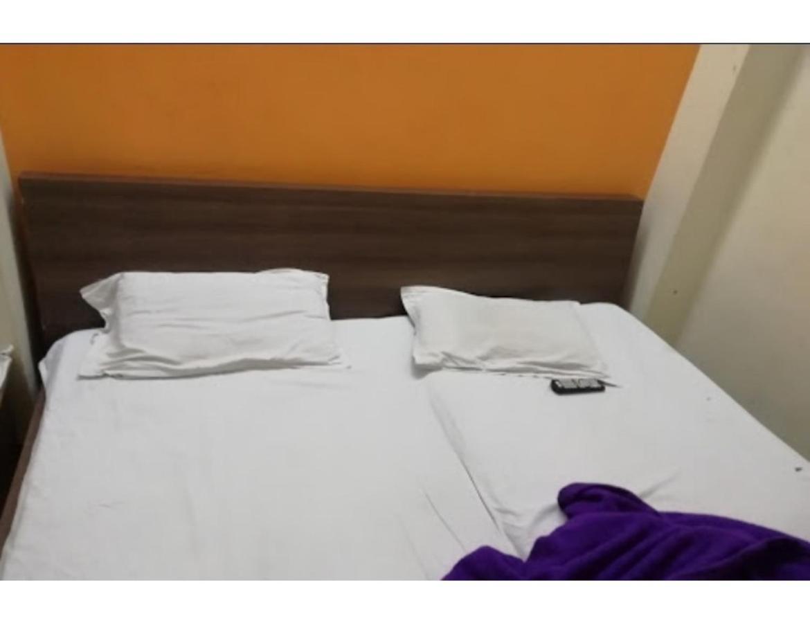 Hotel Adarsh, Ujjain Eksteriør bilde